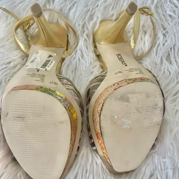 BCBGirls Gold Platform. - Picture 5 of 5